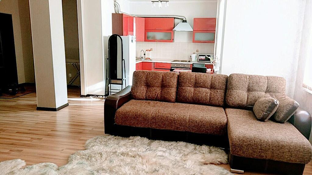 Apartment On Sauran Str Center 阿斯坦纳 外观 照片