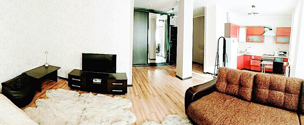 Apartment On Sauran Str Center 阿斯坦纳 外观 照片
