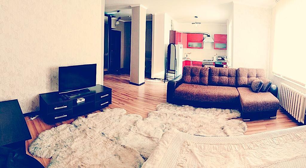 Apartment On Sauran Str Center 阿斯坦纳 外观 照片