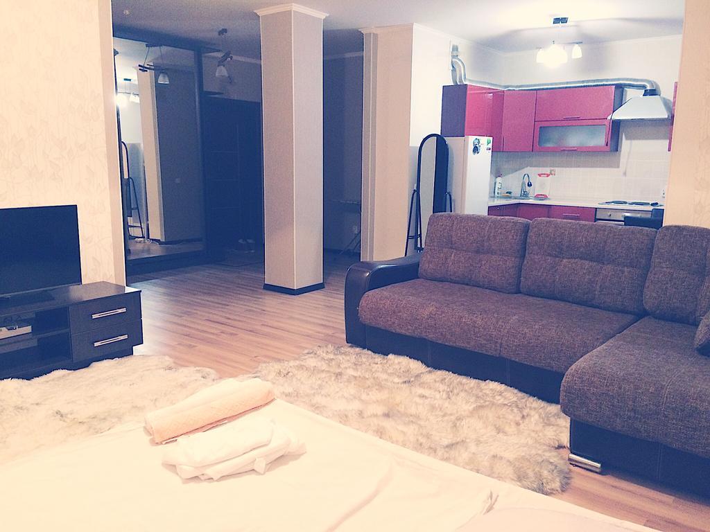 Apartment On Sauran Str Center 阿斯坦纳 外观 照片